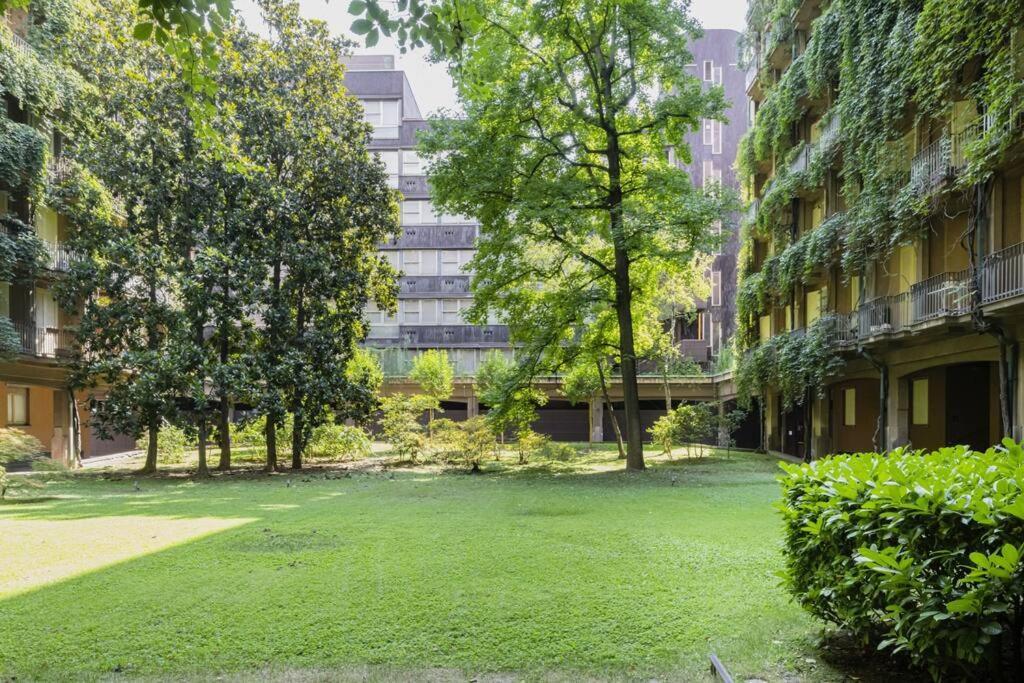 Easylife - Elegance A Few Steps From Citylife Next To M2 Pagano Appartamento Milano
